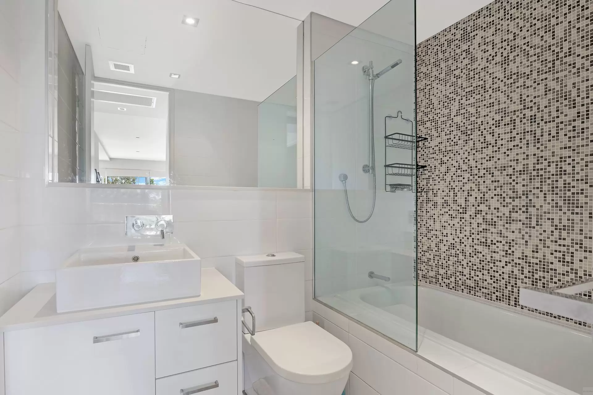 3/15-19 Gladstone Avenue, Ryde Sold by Aurora Property - image 10