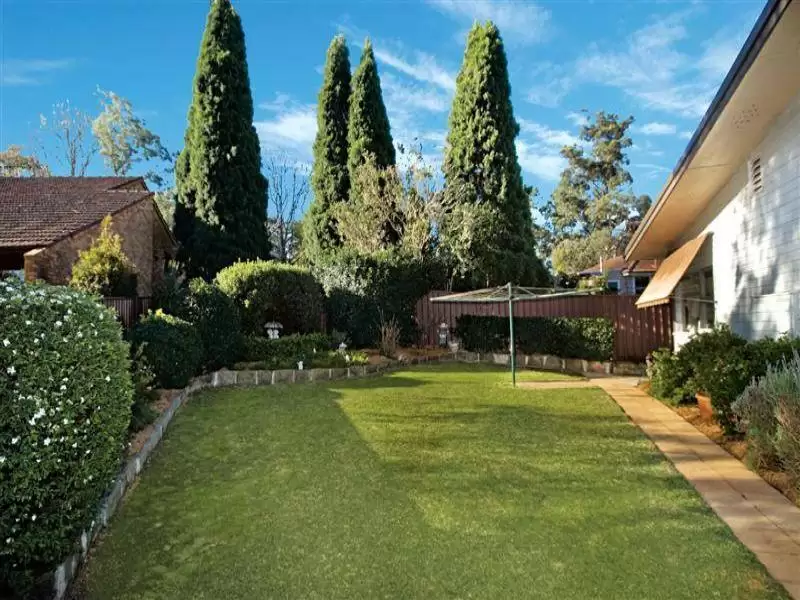 8 Woodvale Avenue, North Epping Sold by Aurora Property - image 4