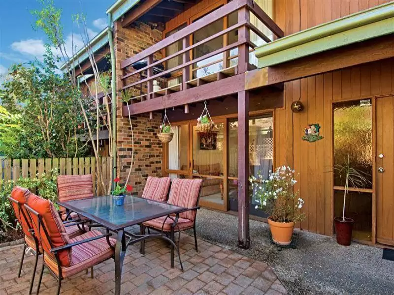 4/146 Culloden Road, Marsfield Sold by Aurora Property - image 1