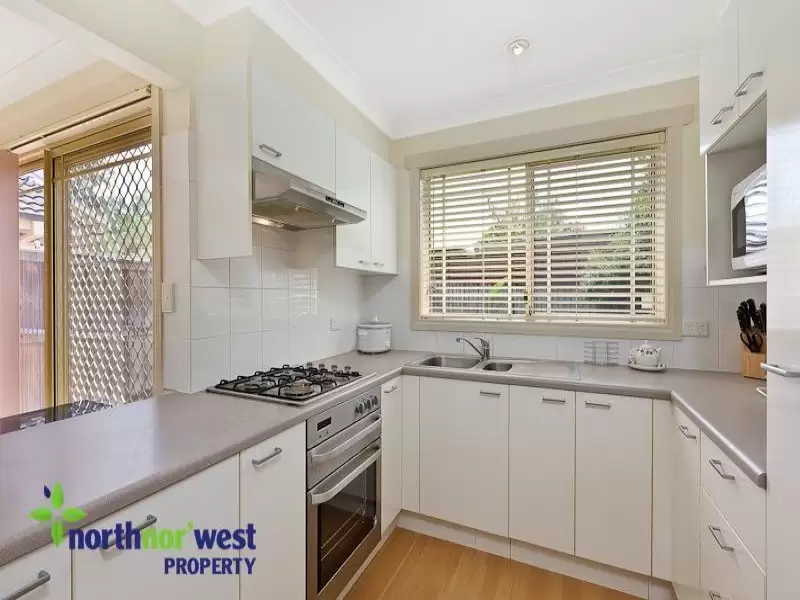 8/4 Gregory Avenue, North Epping Sold by Aurora Property - image 4