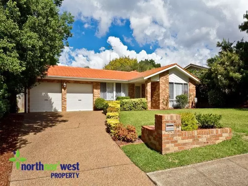 14 Bellwood Place, Castle Hill Sold by Aurora Property - image 1