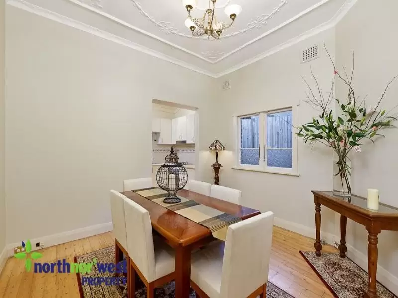 661 Blaxland Road, Eastwood Sold by Aurora Property - image 4