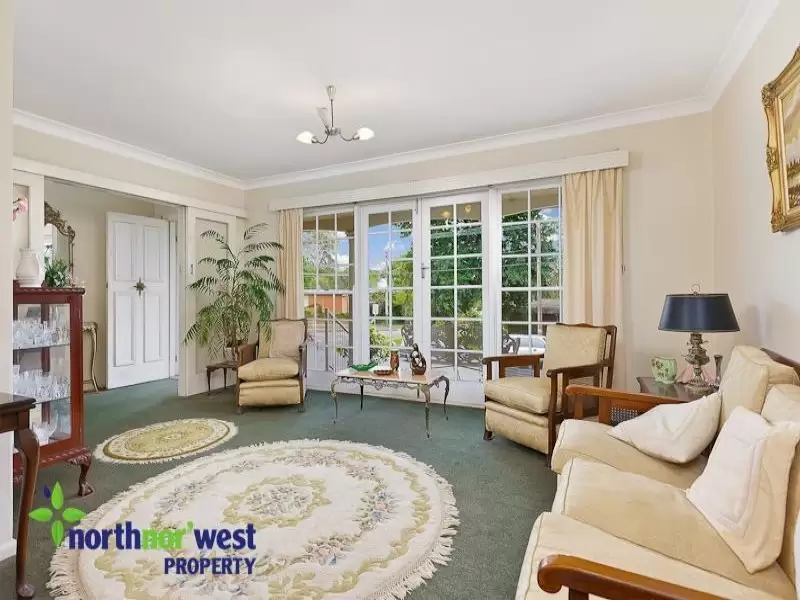 160 Bettington Road, Carlingford Sold by Aurora Property - image 2