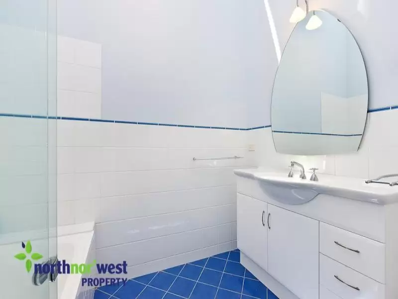 124 Barclay Road, North Rocks Sold by Aurora Property - image 4