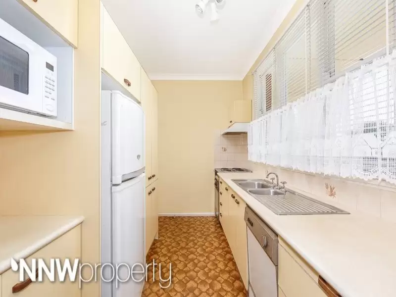 10 Blackburn Avenue, North Rocks Sold by Aurora Property - image 3