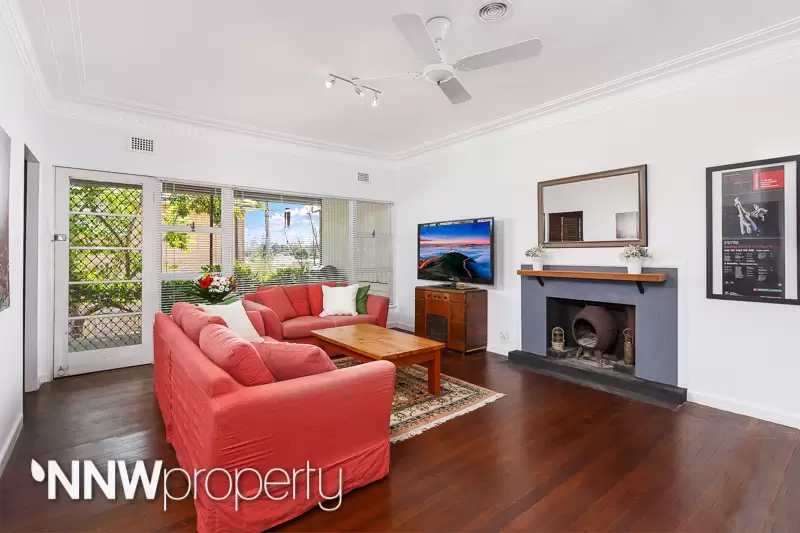 207 Marsden Road, Carlingford Sold by Aurora Property - image 2