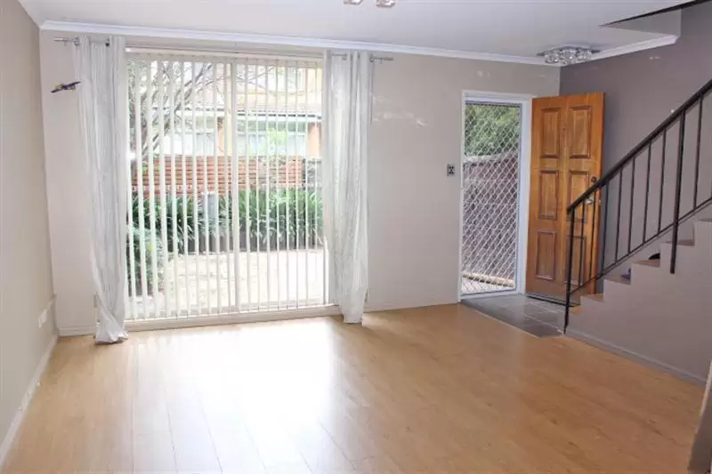 2/7-15 Taranto Road, Marsfield Sold by Aurora Property - image 3