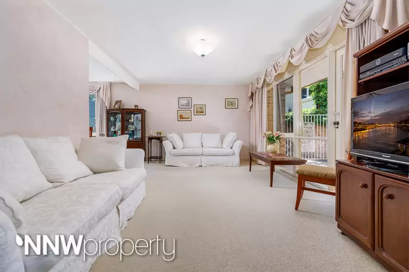9 Parkwood Place, North Rocks Sold by Aurora Property - image 2