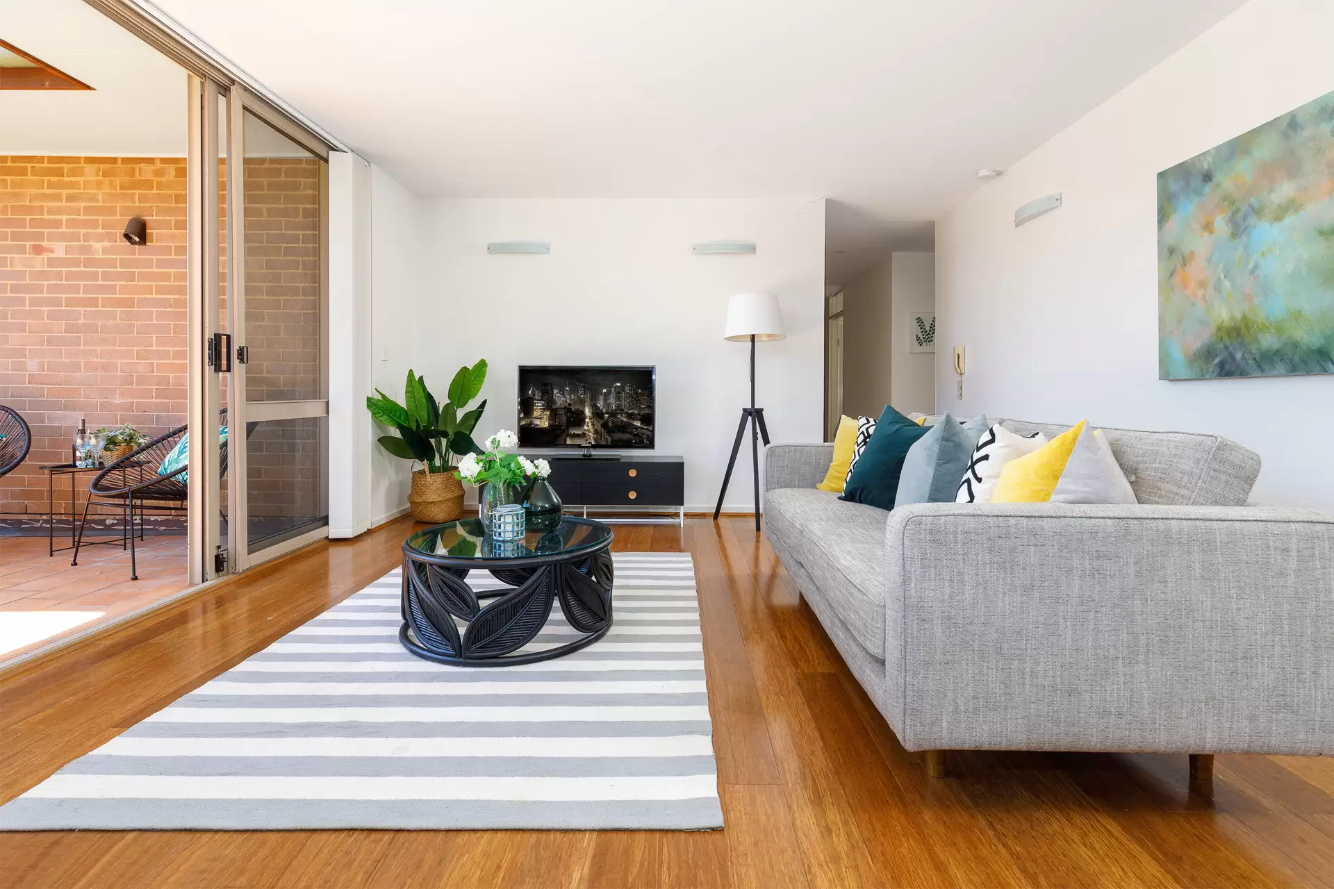 4/32 Victoria Street, Epping Sold by Aurora Property - image 2