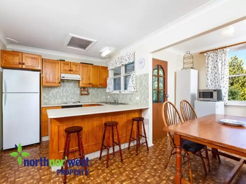14 Cambridge Avenue, North Rocks Sold by Aurora Property - image 2