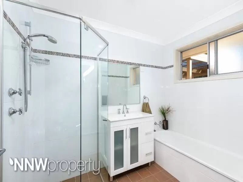 6 Burradoo Close, North Rocks Sold by Aurora Property - image 6
