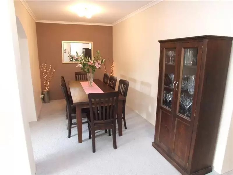 12/5 Durham Close, Macquarie Park Sold by Aurora Property - image 2