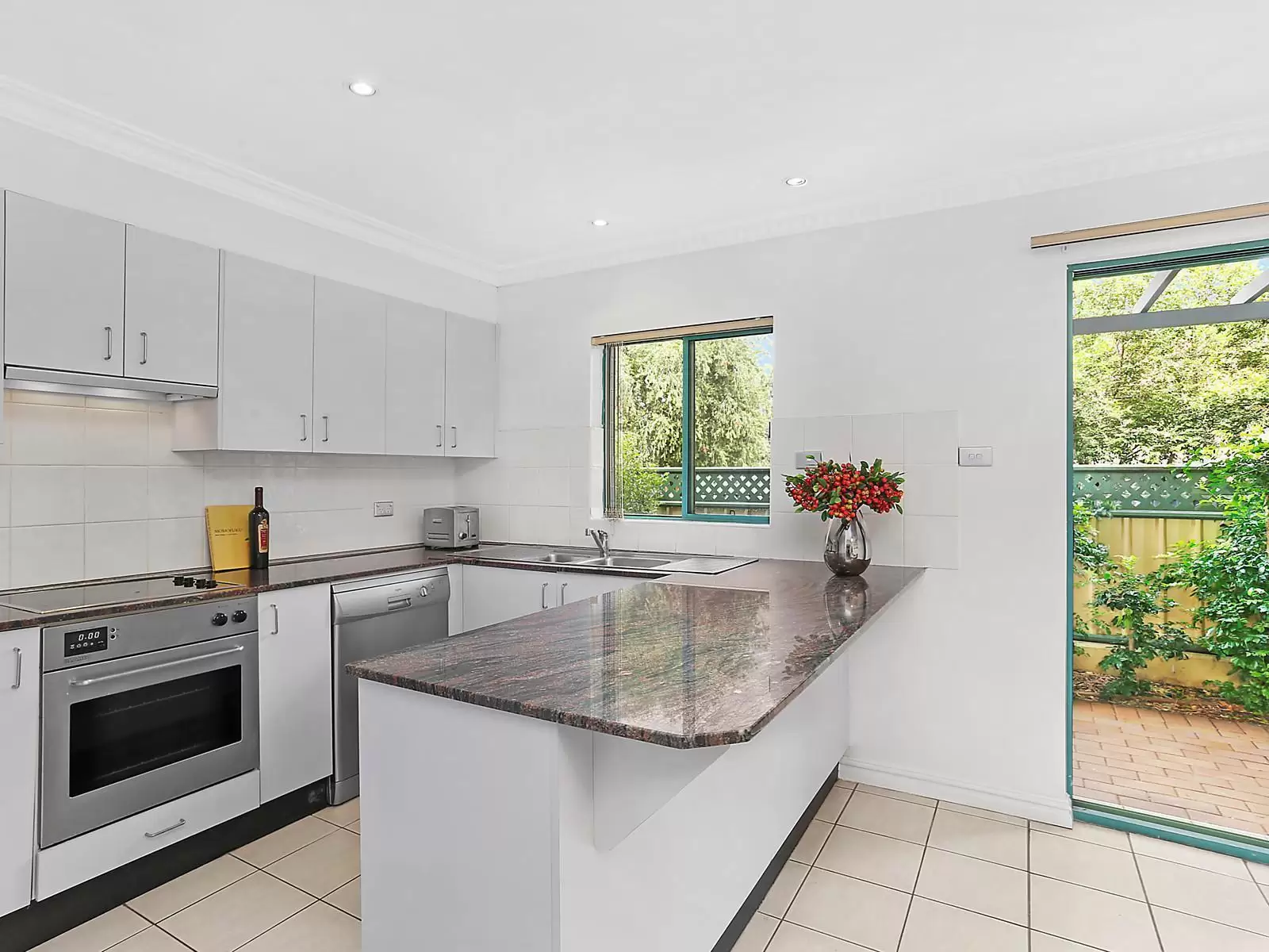 1/522 Miller Street Street, Cammeray Sold by Aurora Property - image 1