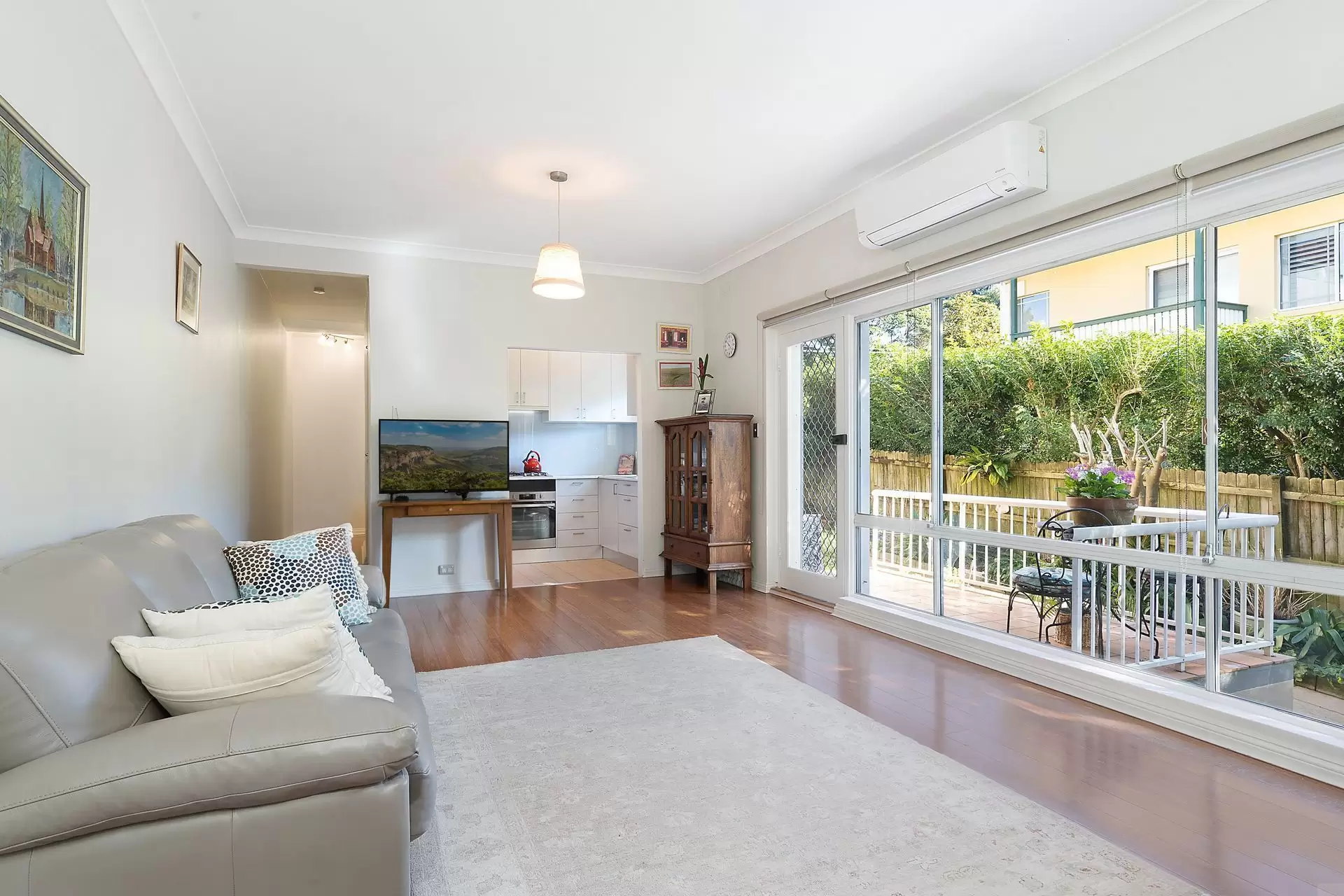 2/13 Station Street Street, Naremburn Sold by Aurora Property - image 1