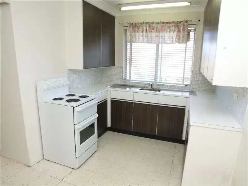3/18 Essex Street, Epping Sold by Aurora Property - image 3