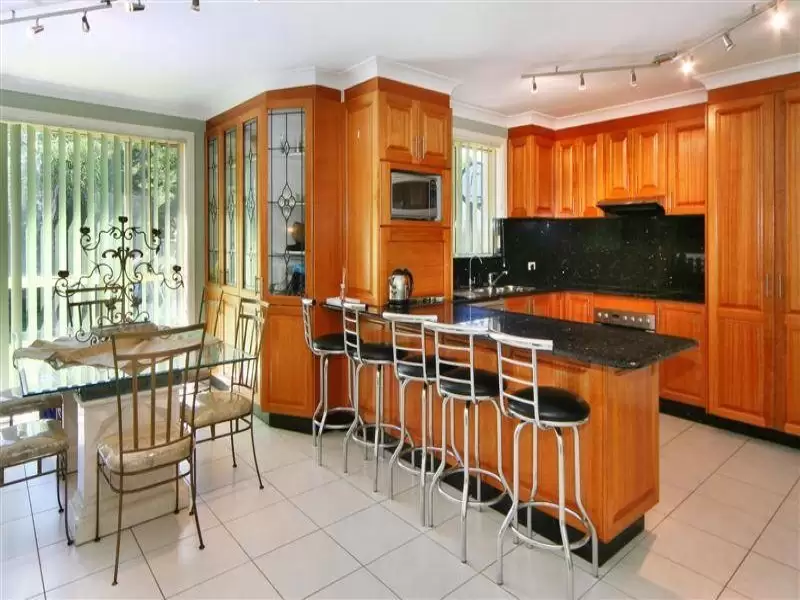 28 Alexander Street, Dundas Sold by Aurora Property - image 2