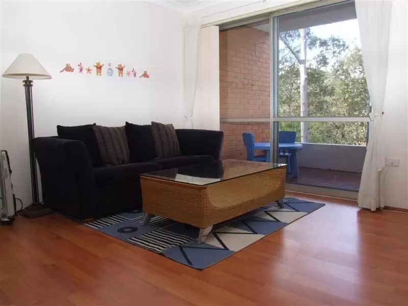 8/13 Cottonwood Crescent, Macquarie Park Sold by Aurora Property - image 2