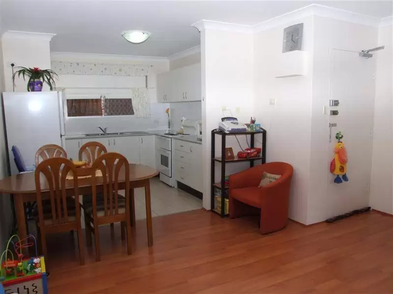 8/13 Cottonwood Crescent, Macquarie Park Sold by Aurora Property - image 4