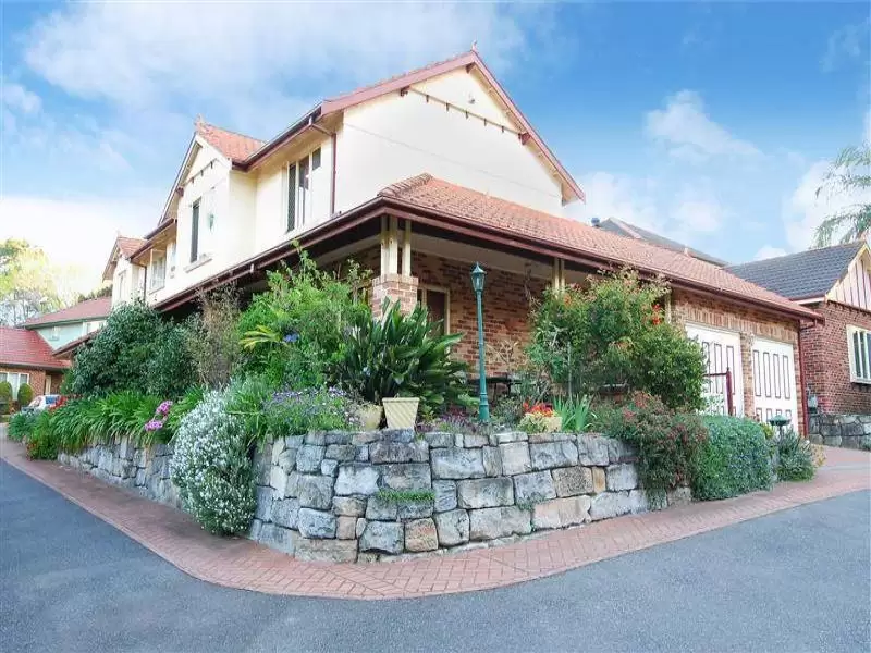 10 Rockleigh Way, Epping Sold by Aurora Property - image 1