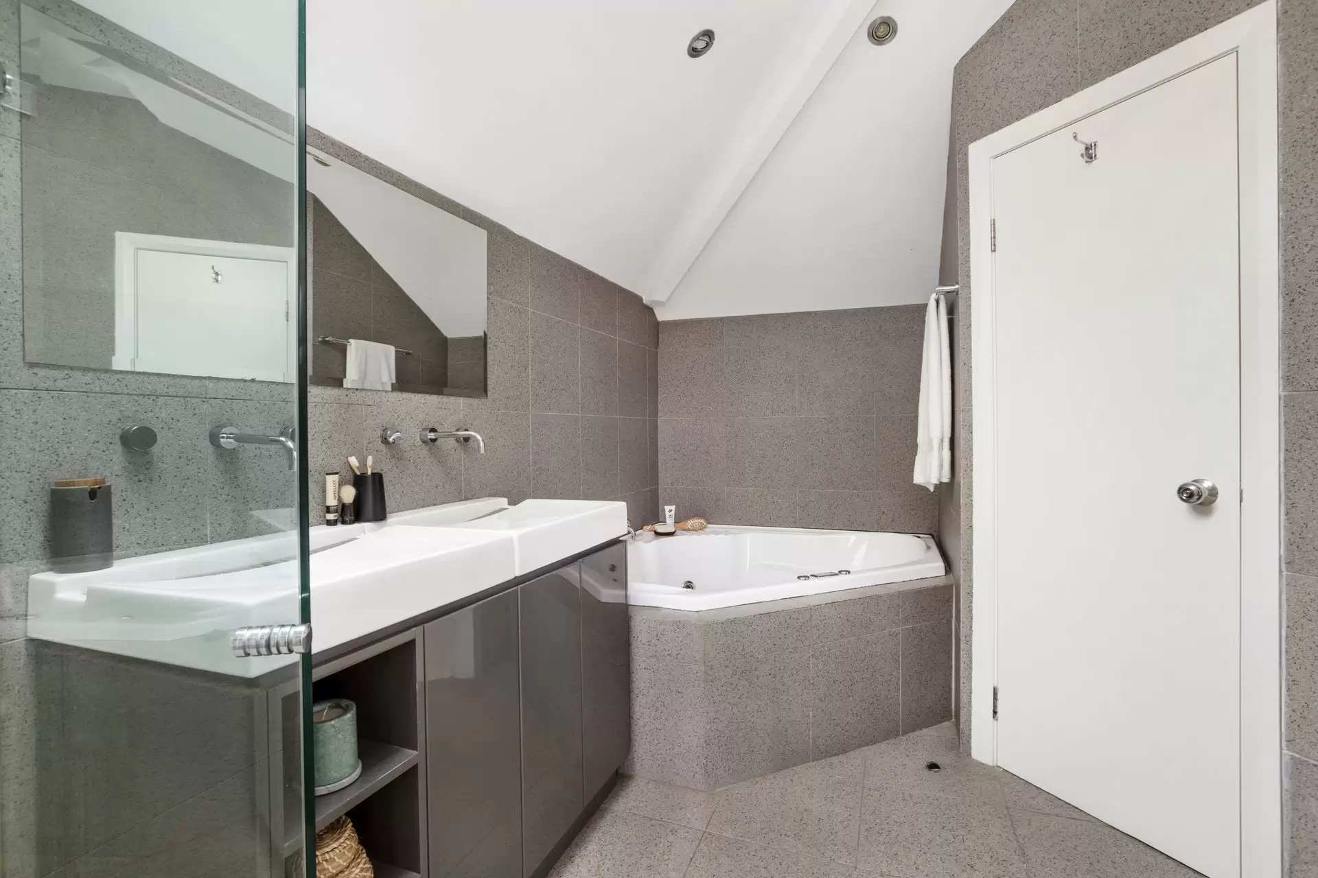 10 Verona Street, Paddington Sold by Aurora Property - image 2