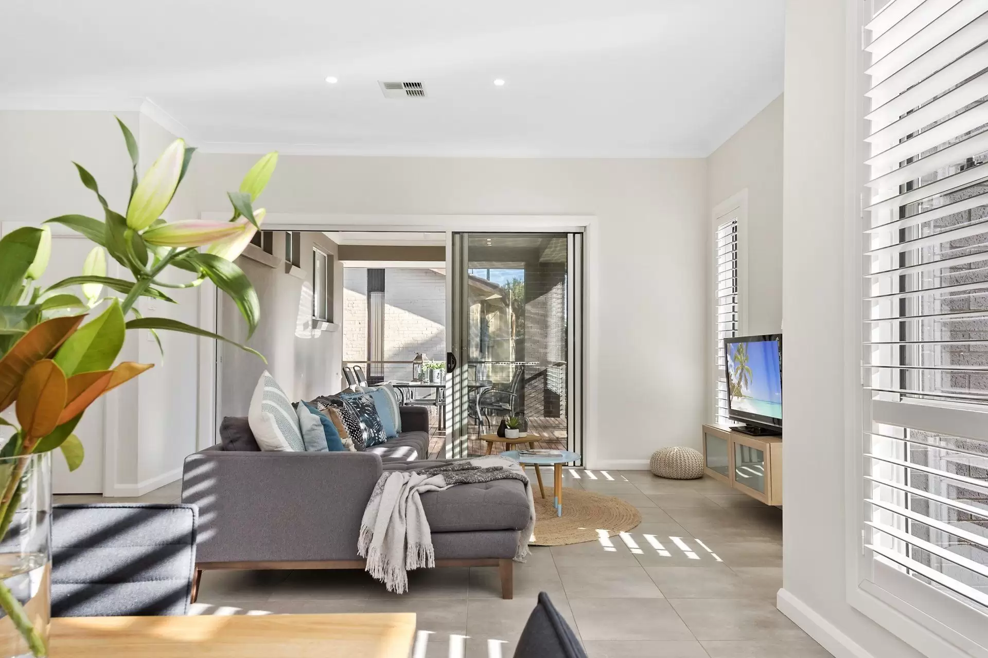 17 Becky Avenue, North Rocks Sold by Aurora Property - image 2