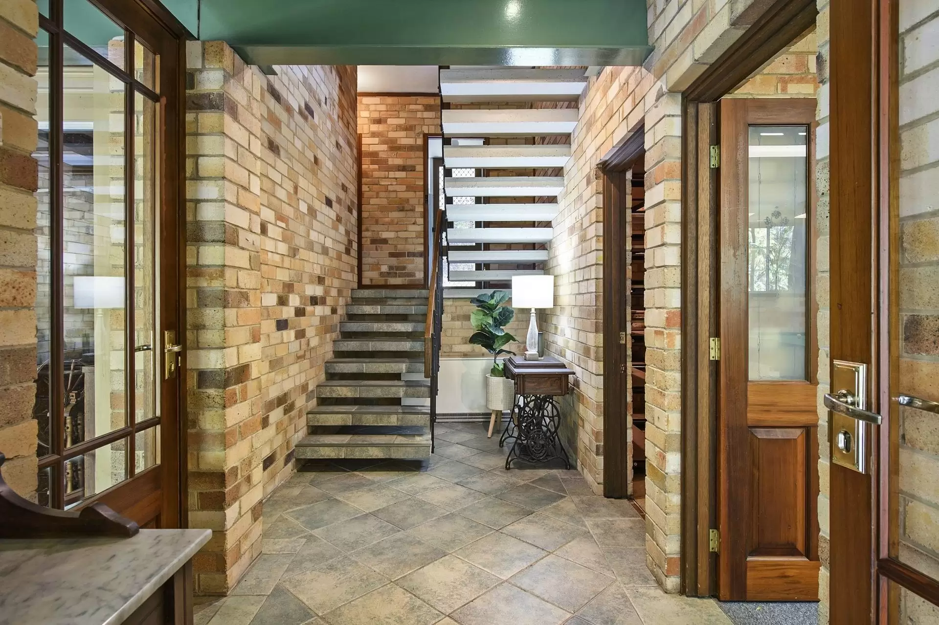 17 Kethel Road, Cheltenham Sold by Aurora Property - image 2