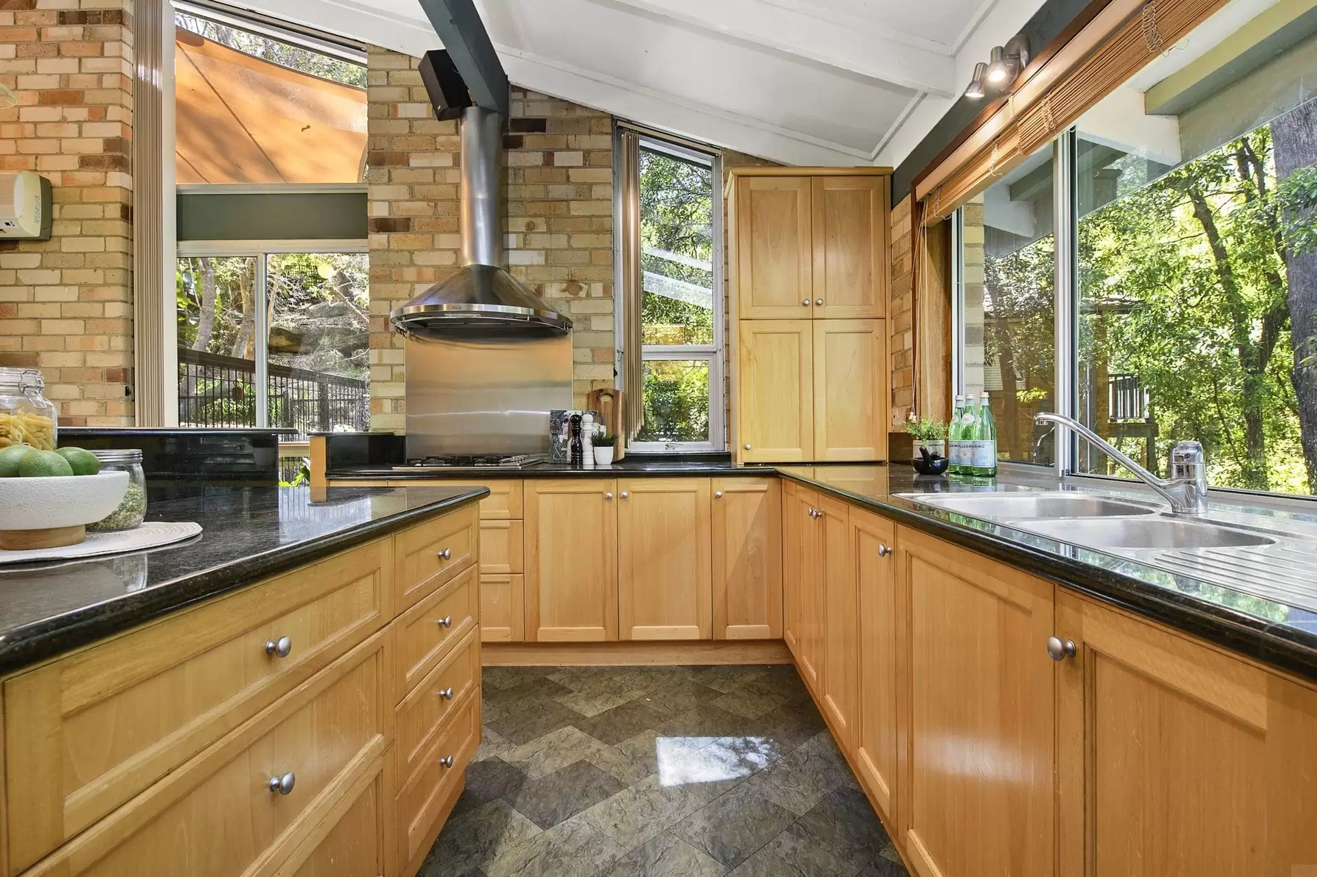 17 Kethel Road, Cheltenham Sold by Aurora Property - image 16