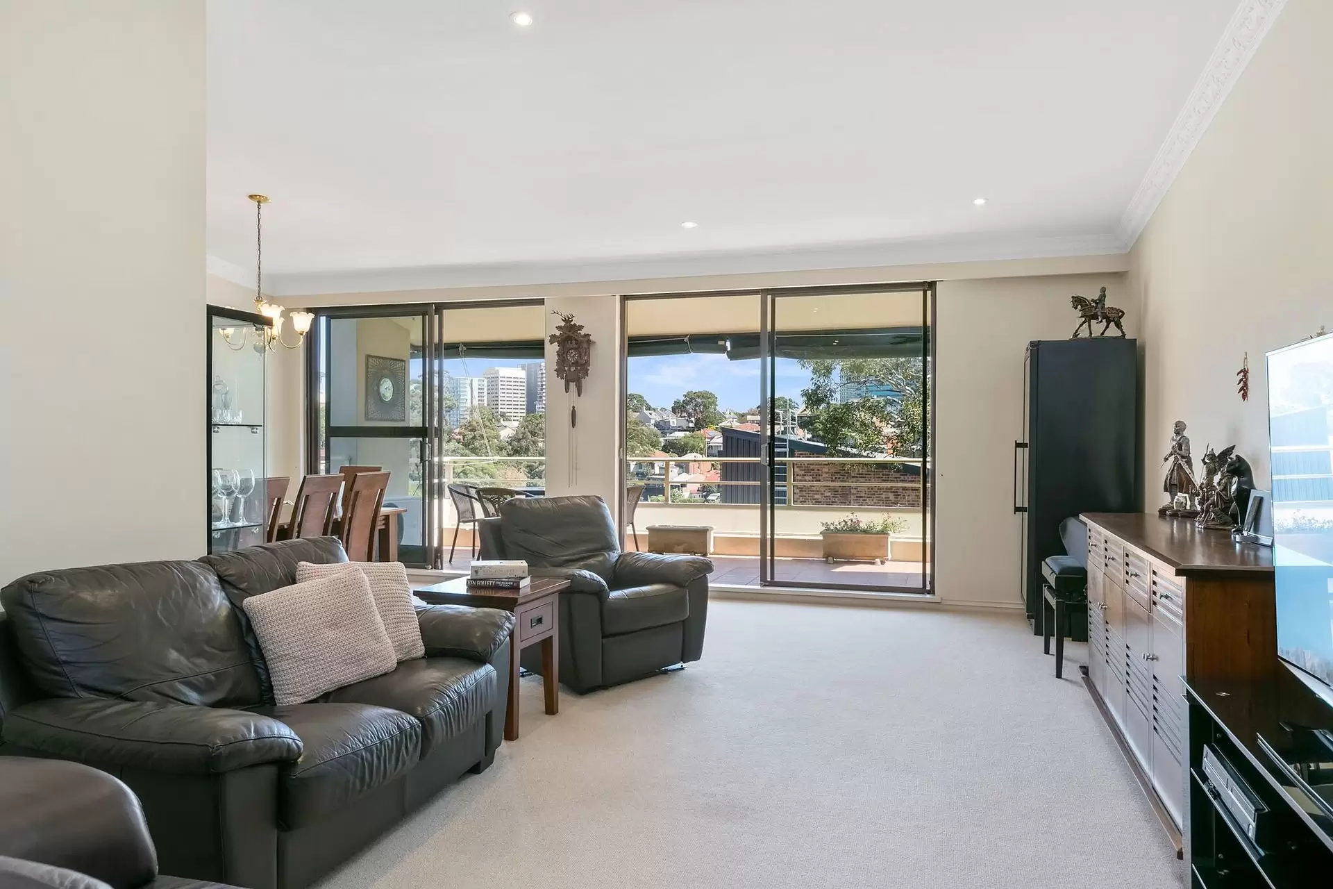 5/2 Spruson Street (enter Via Colindia Ave), Neutral Bay Sold by Aurora Property - image 2