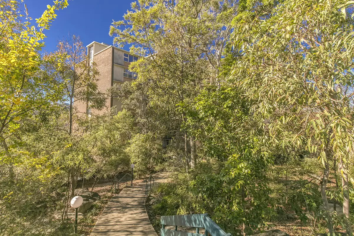 717/22 Doris Street (Enter From 27 Neutral Street), North Sydney Sold by Aurora Property - image 5