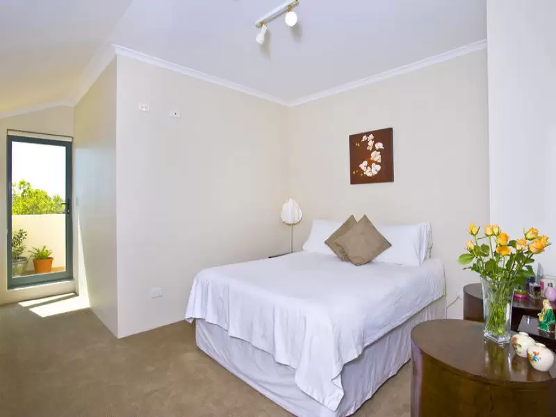 49/120 Cabramatta Road, Cremorne Sold by Aurora Property - image 4