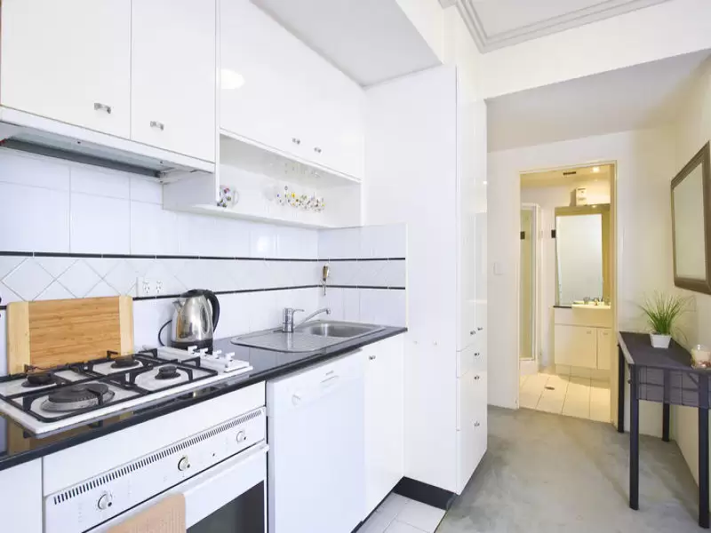 18/120 Cabramatta Road, Cremorne Sold by Aurora Property - image 1