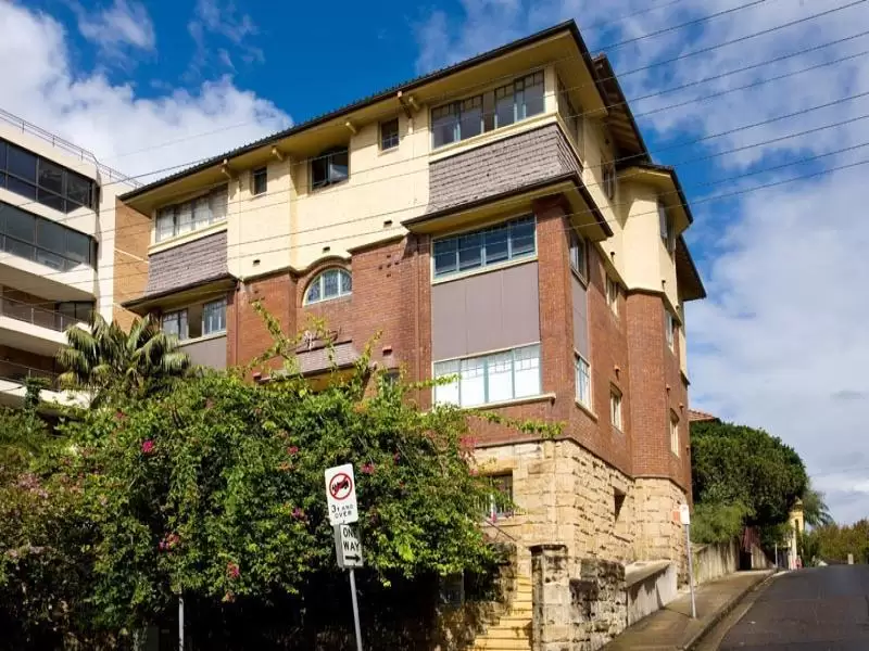 7/12 East Crescent, McMahons Point Sold by Aurora Property - image 5