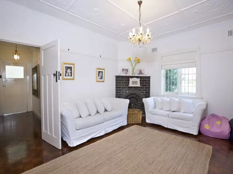 8 Strathallen Avenue, Northbridge Sold by Aurora Property - image 4