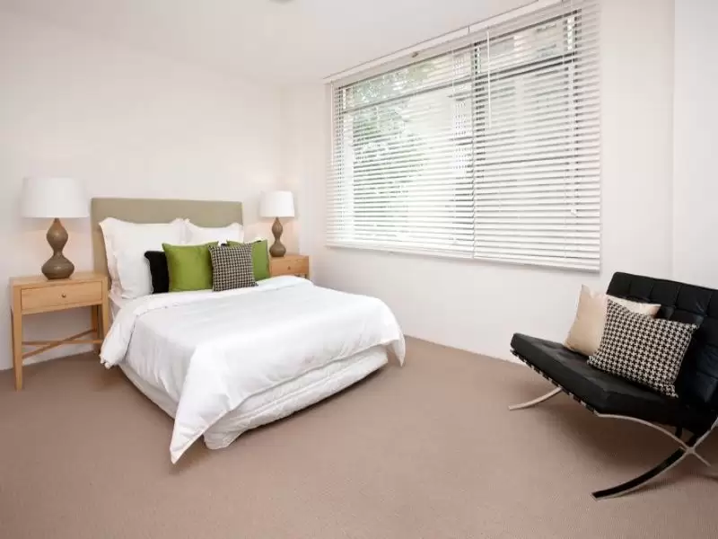2/174 Spit Road, Mosman Sold by Aurora Property - image 3