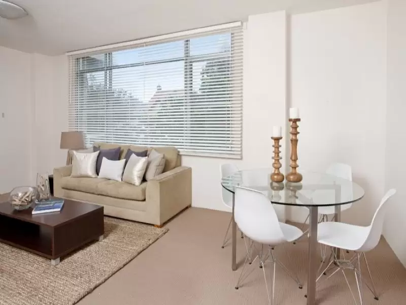 2/174 Spit Road, Mosman Sold by Aurora Property - image 1