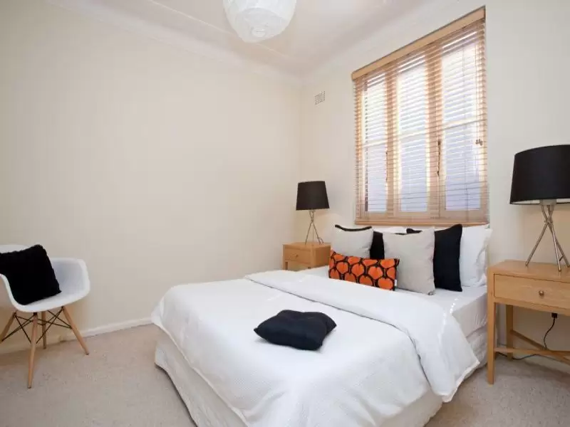 4/10 Emmett Street, Crows Nest Sold by Aurora Property - image 6