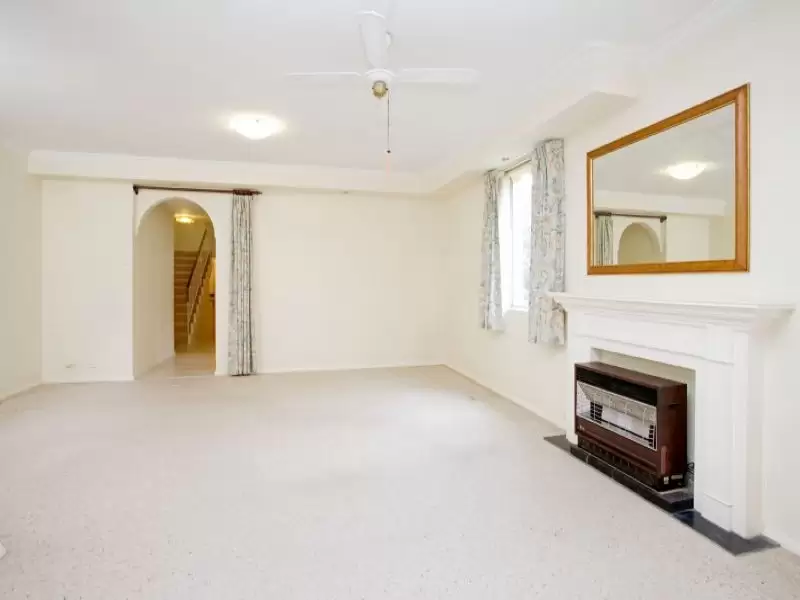4/100 Wycombe Road, Neutral Bay Sold by Aurora Property - image 4