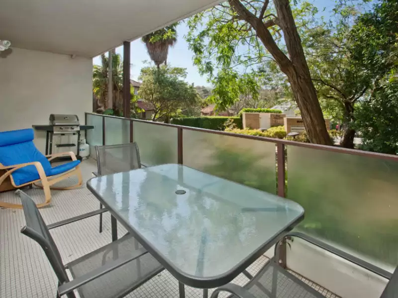 2/357 Alfred Street (Enter From Darley St), Neutral Bay Sold by Aurora Property - image 2
