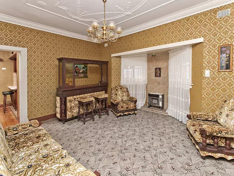 18 Windsor Road, Willoughby Sold by Aurora Property - image 2