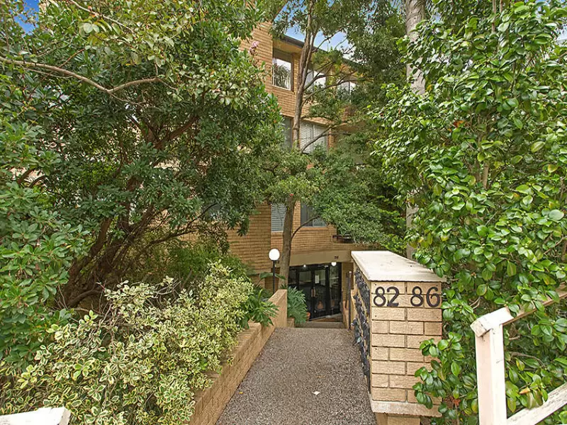 6/82 Undercliff Street, Neutral Bay Sold by Aurora Property - image 2
