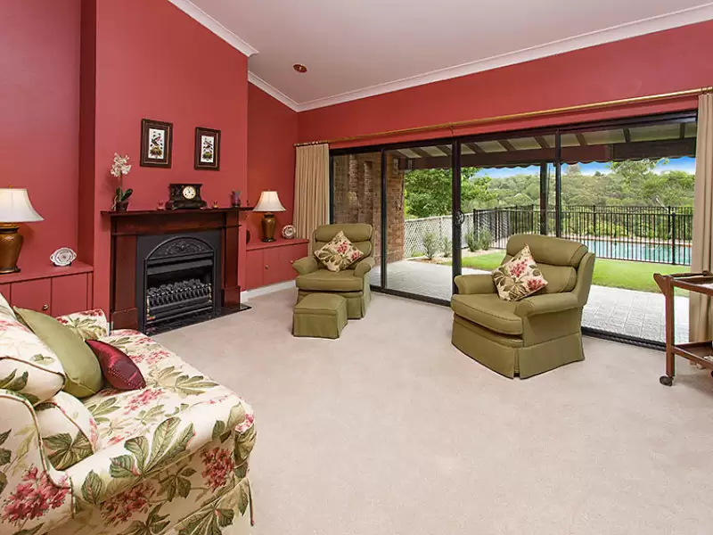 19 Otaki Place, St Ives Chase Sold by Aurora Property - image 4