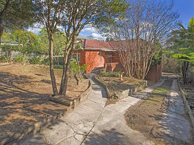 13 Salisbury Square, Seaforth Sold by Aurora Property - image 1