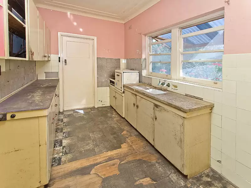 13 Salisbury Square, Seaforth Sold by Aurora Property - image 4