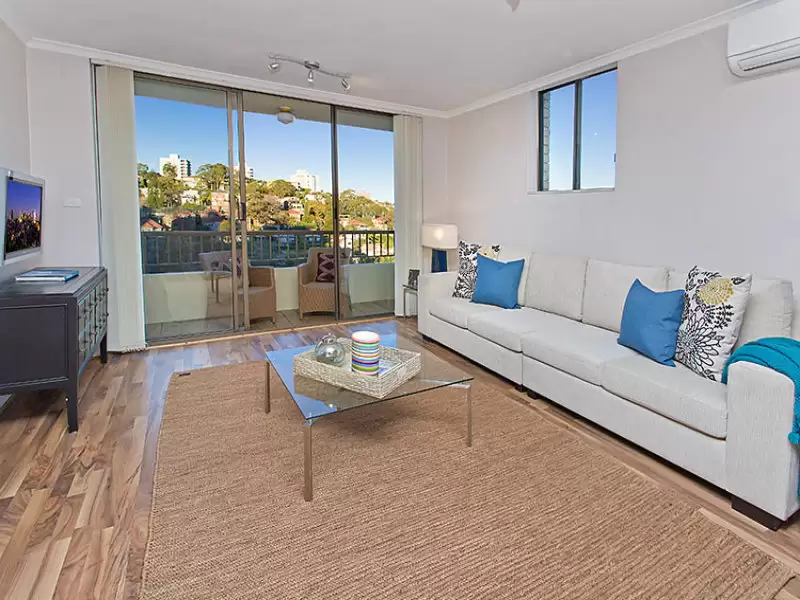 33/44-50 Bent Street (enter From Bent St Or Winter Ave), Neutral Bay Sold by Aurora Property - image 4