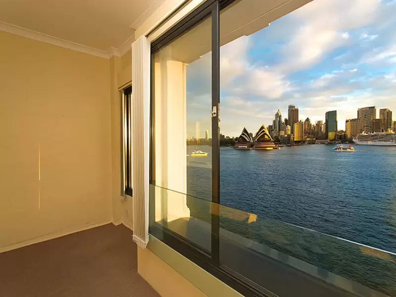 10/11 Waruda Street, Kirribilli Sold by Aurora Property - image 2