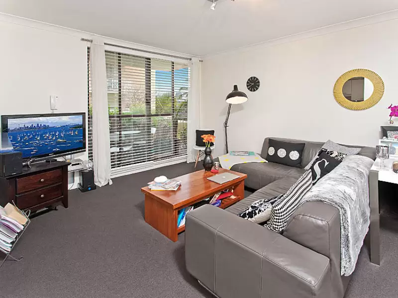 2/11-15 Ben Boyd Road (enter Via Aubin St), Neutral Bay Sold by Aurora Property - image 4