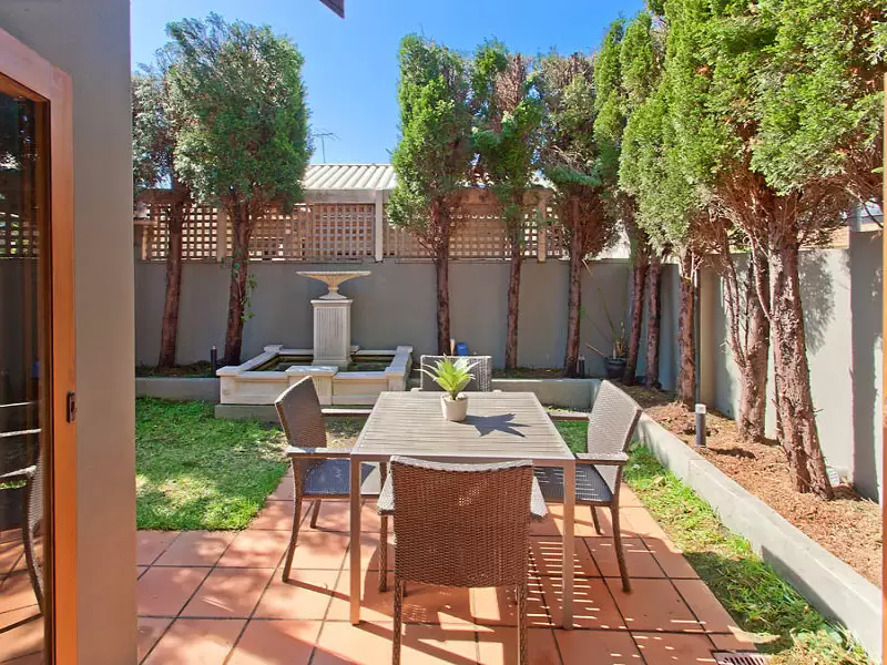24 Martens Lane, Cremorne Sold by Aurora Property - image 2