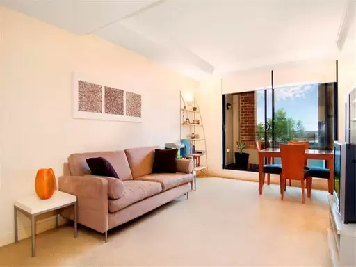 310/2 Langley Avenue, Cremorne Sold by Aurora Property