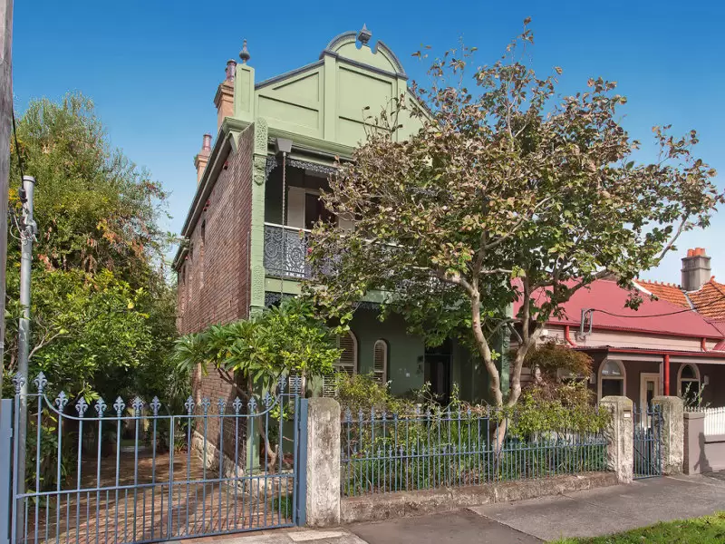 109 Burlington Street, Crows Nest Sold by Aurora Property - image 2