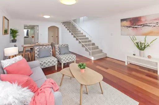 1/209 Military Road, Cremorne Sold by Aurora Property
